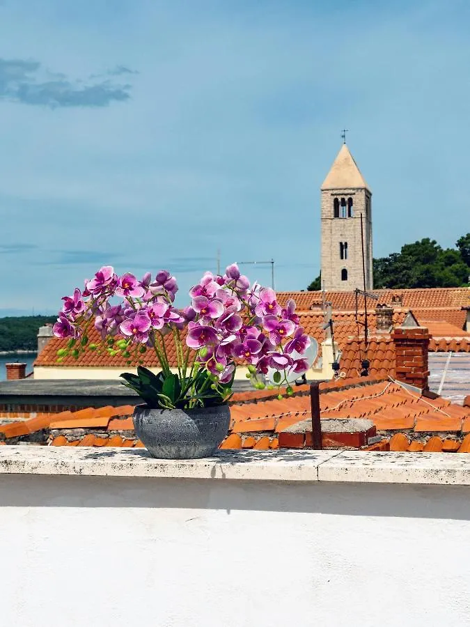 Luise - Four Towers Apartments Rab Town 0*,  Croatia