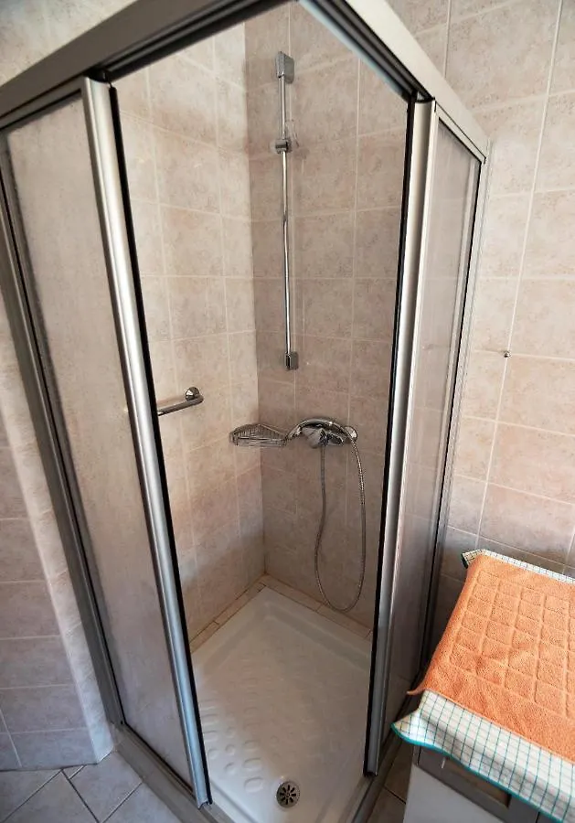 Luise - Four Towers Apartments Rab Town