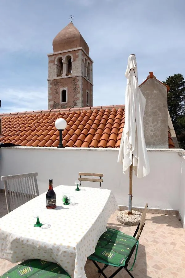 Luise - Four Towers Apartments Rab Town