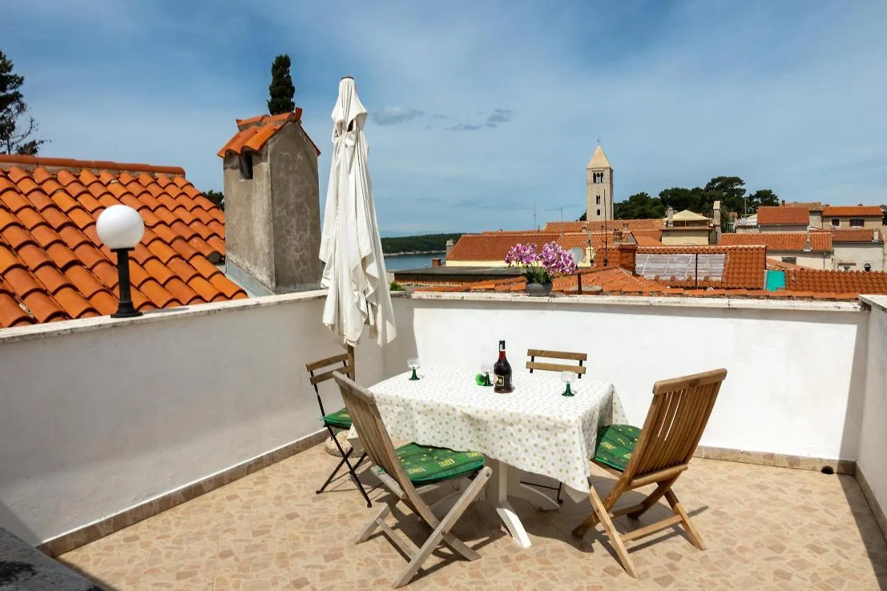 Luise - Four Towers Apartments Rab Town Chorvatsko
